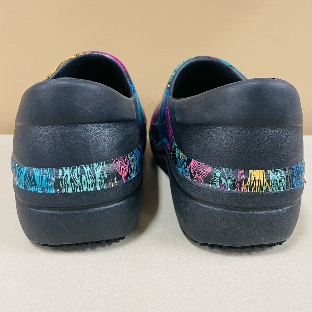 Crocs Neria Pro II Graphic Clogs Womens 8 Black Paisley Work Shoes Arch Support - Picture 4 of 6
